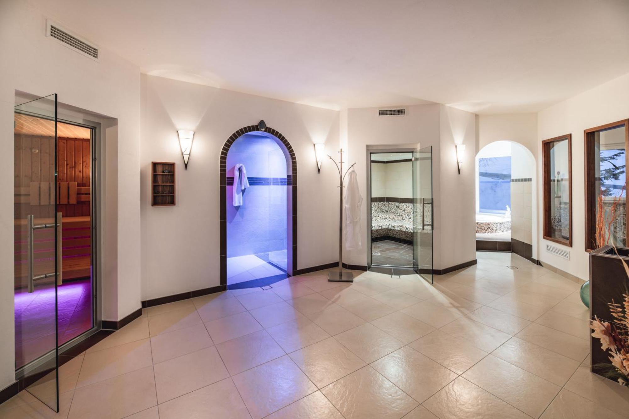 Hotel Daniel Apartments Selva di Val Gardena Zewnętrze zdjęcie